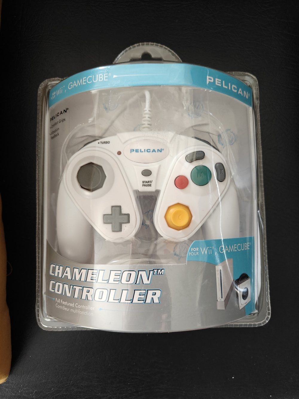Pelican Chameleon Wired GameCube/Wii Controller — White